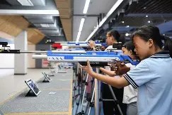 九游体育-射击夜战：燕赵灰熊队鏖战钱塘貔貅队，速度优势明显关键战拿下信心